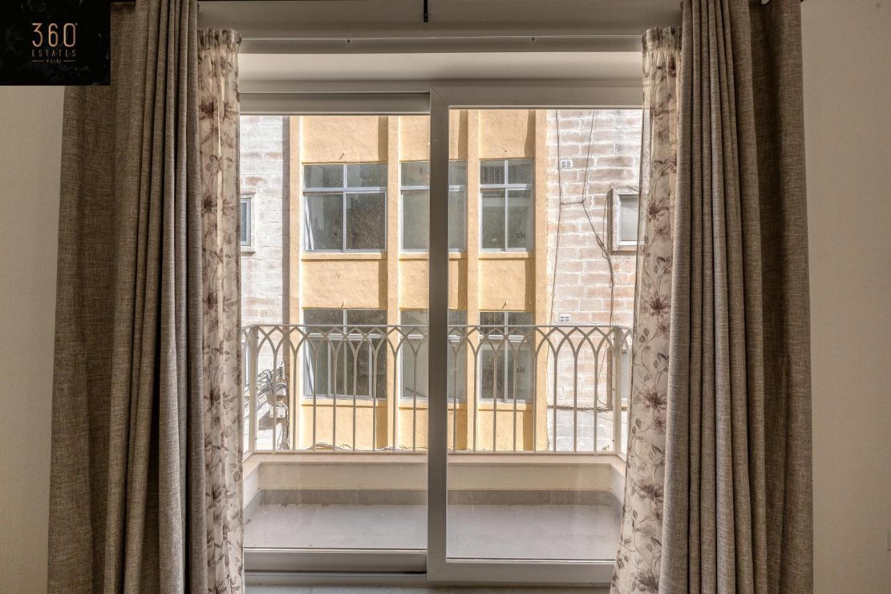 Appartement Stylish & Modern 1 Bedroom Duplex In St Julians By 360 Estates San Ġiljan